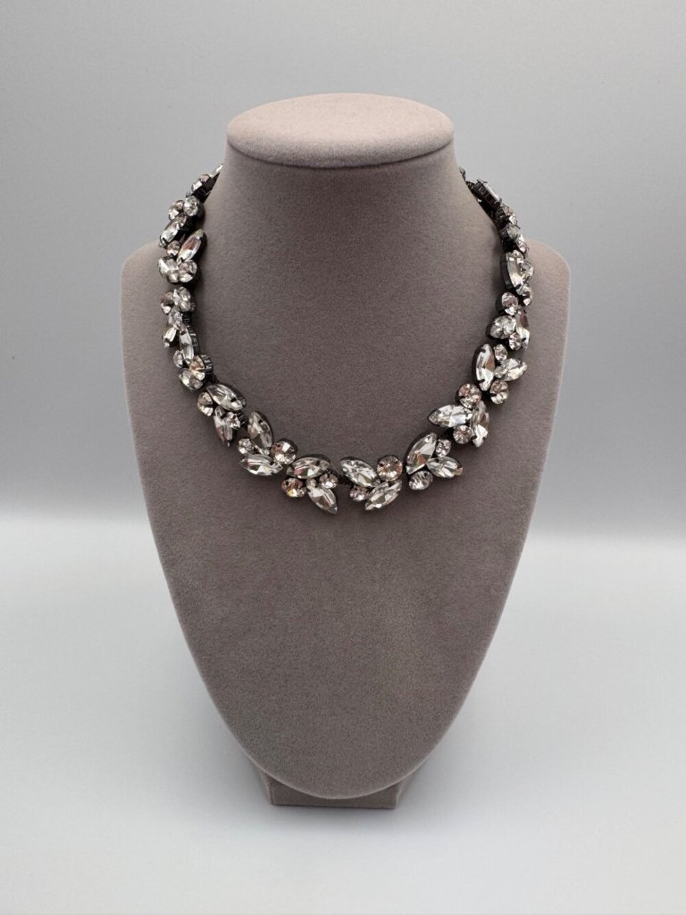 Express Clear Rhinestone Gunmetal Mesh Floral Statement Necklace 14” + Extender